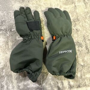 Kombi Children’s Finger Mitts